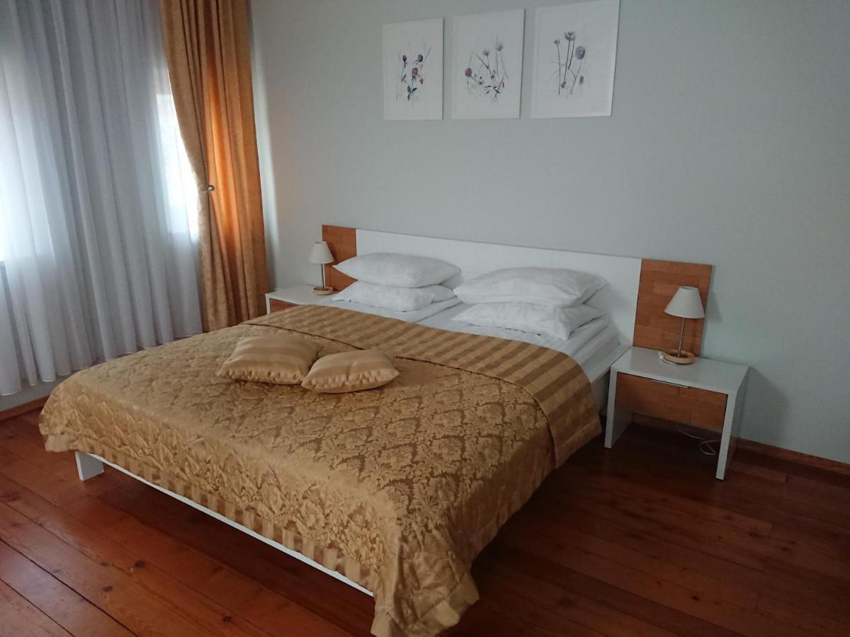 Misko Apartments Шилуте Экстерьер фото