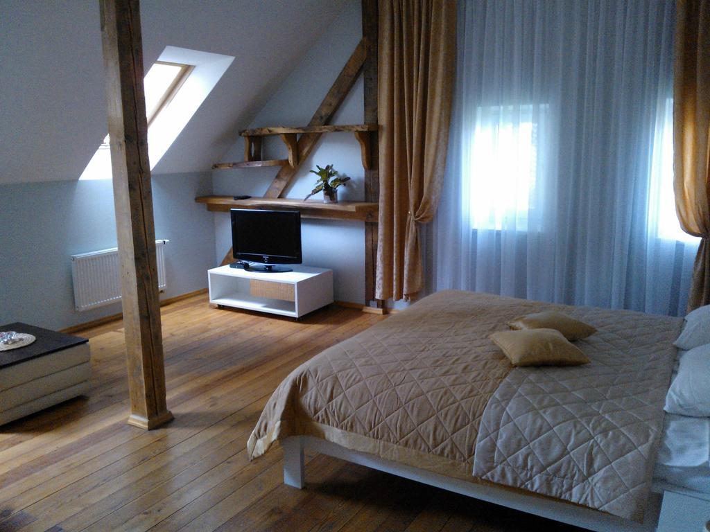 Misko Apartments Шилуте Номер фото